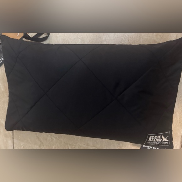 Eddie Bauer Travel Down Throw/Pillow - Picture 4 of 9
